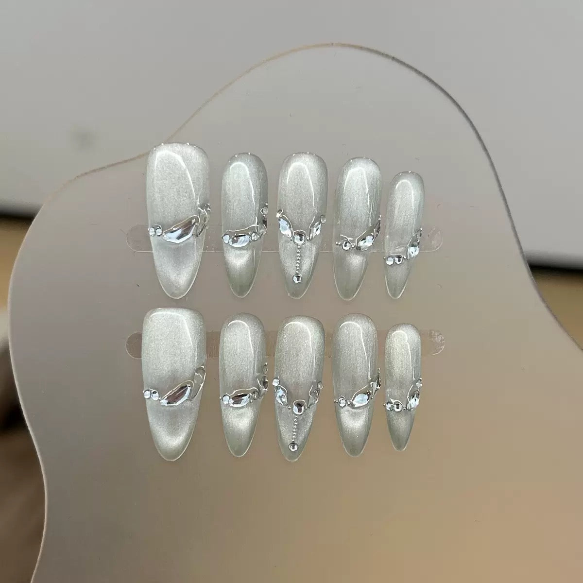 Moonlight Pearl Silver Press-On Nails