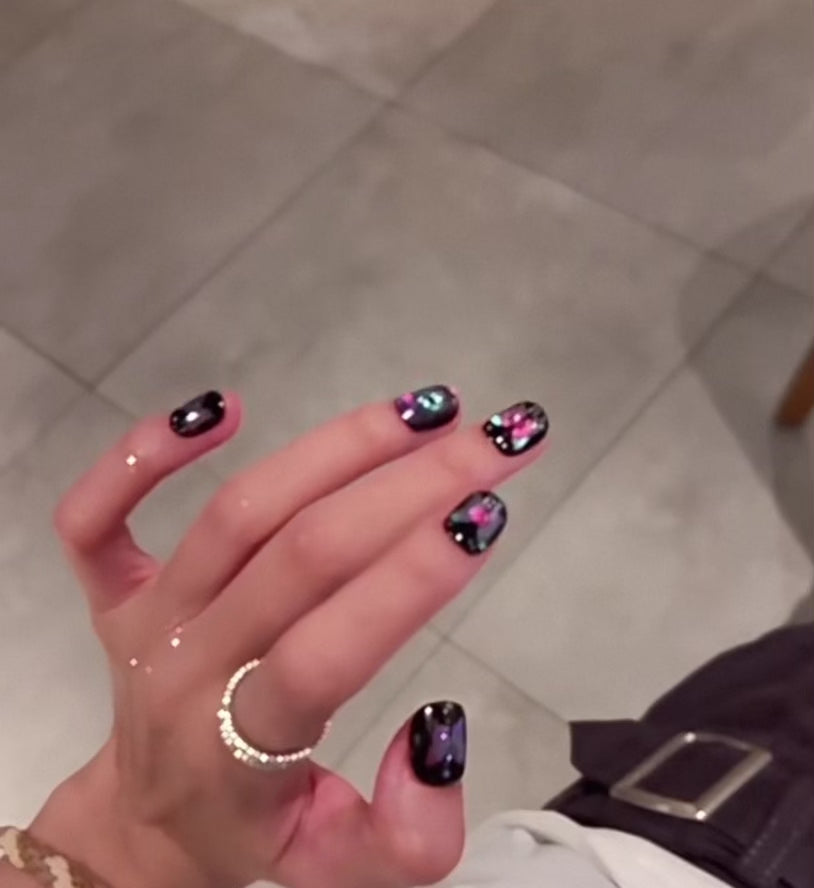 Midnight Butterfly – Holographic Press-On Nails